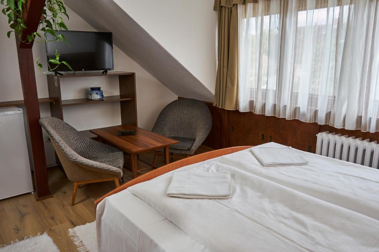 Erika Vendeghaz Hotel เซนเทนแดร ภายนอก รูปภาพ